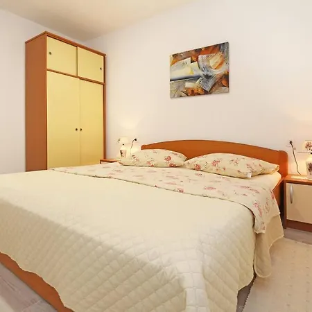 Apartment Jolanda - 3 Min From Makarska